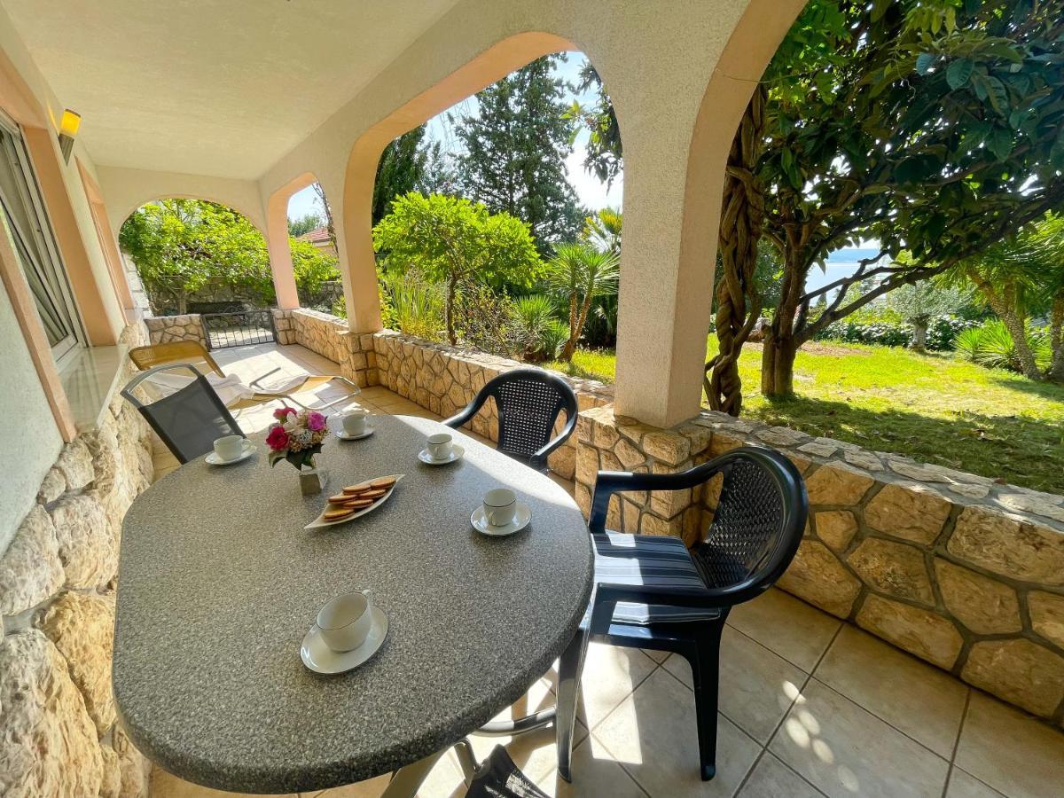 Apartmani Toni Dramalj Esterno foto