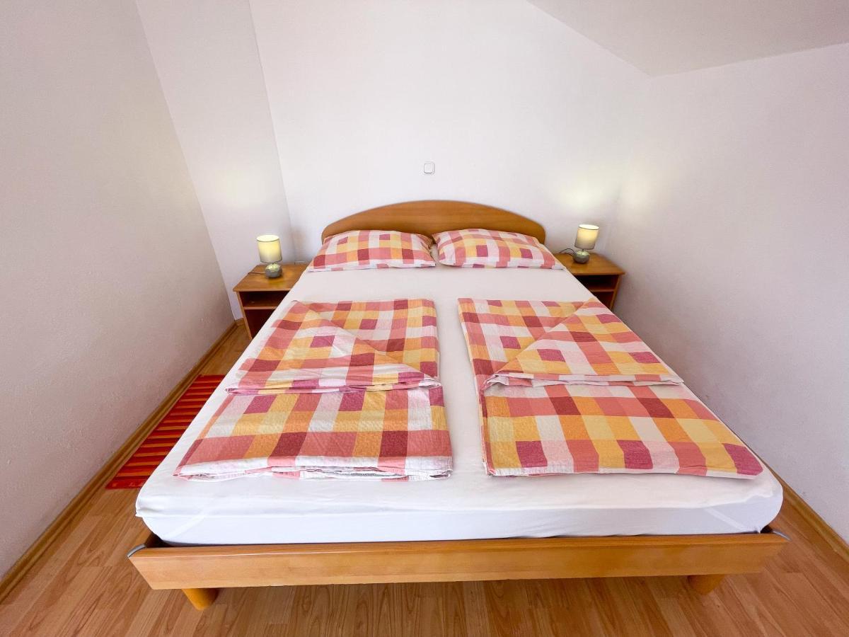 Apartmani Toni Dramalj Esterno foto