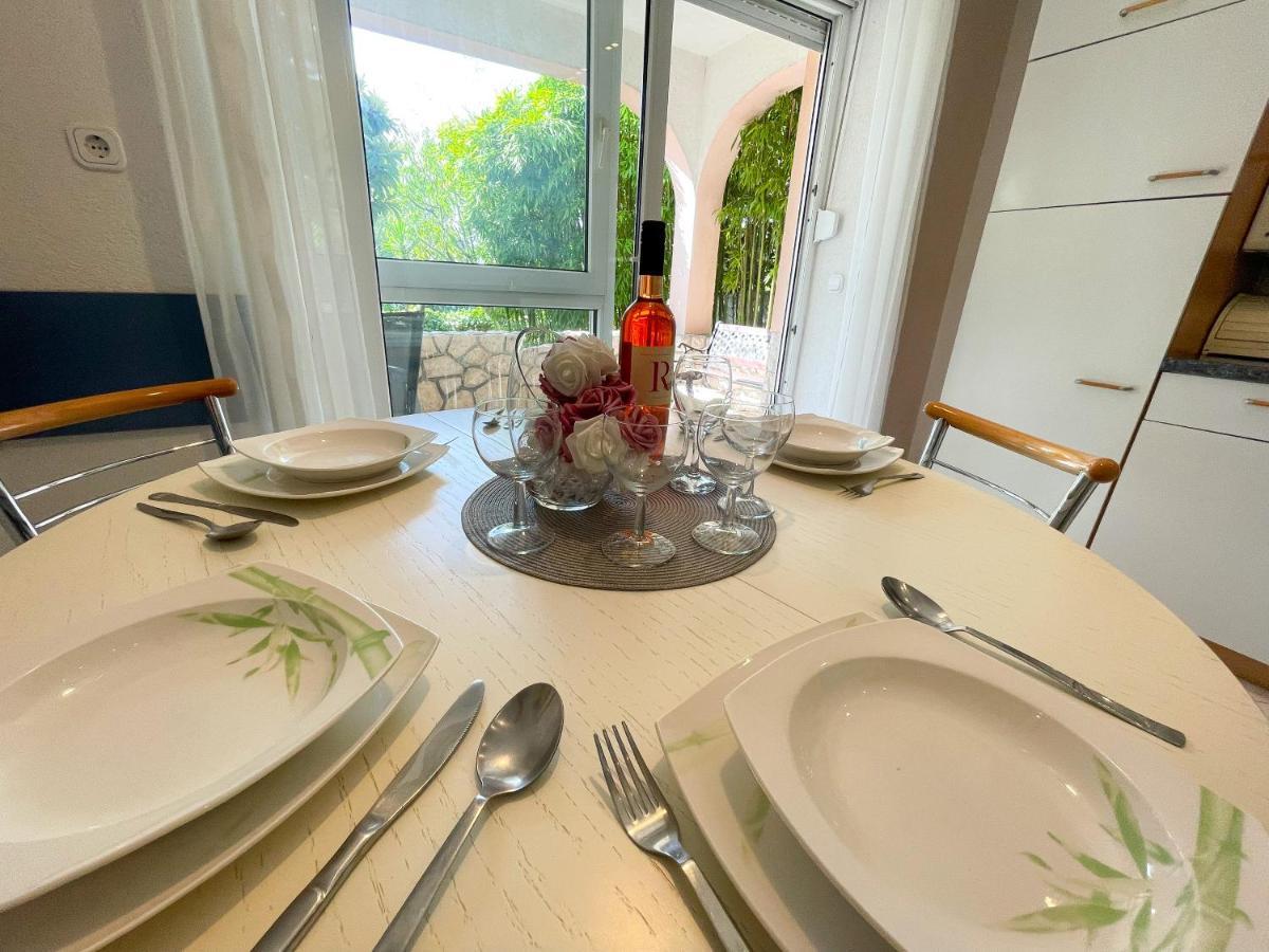 Apartmani Toni Dramalj Esterno foto