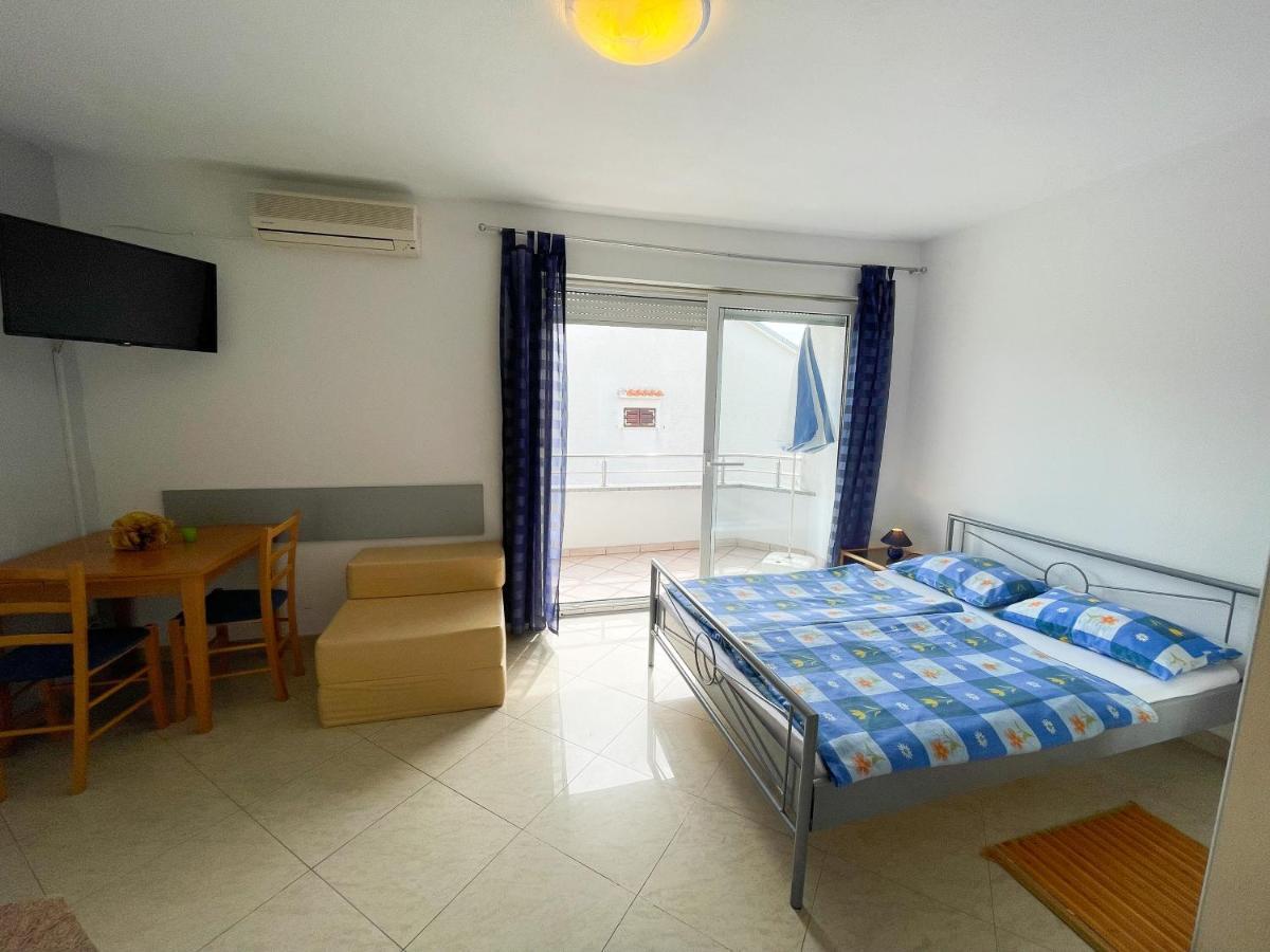 Apartmani Toni Dramalj Esterno foto